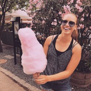 Meet your Posher, Hannah